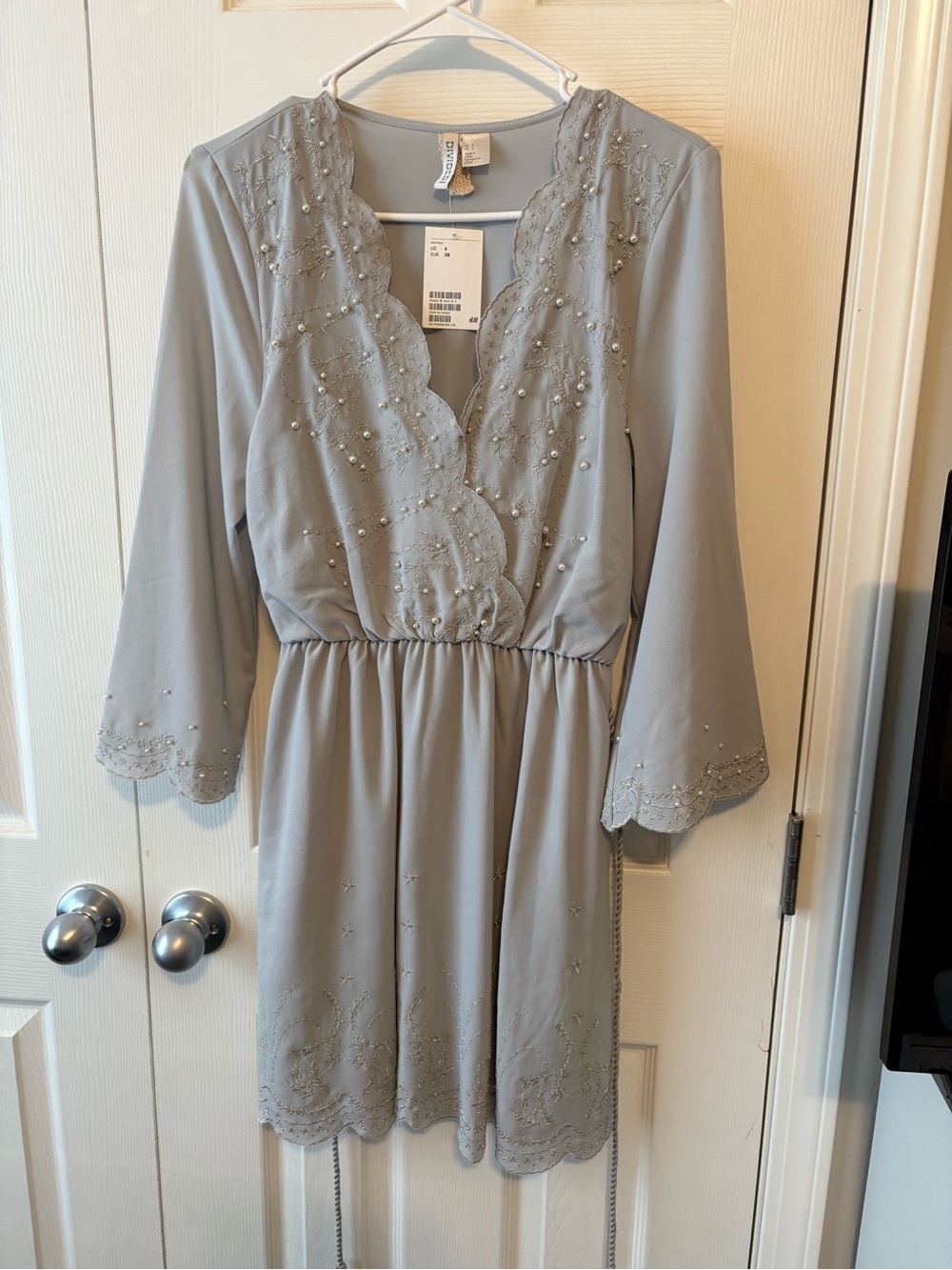 H&M Light Gray Scalloped V-Neck Beaded Long Sleeve Dress